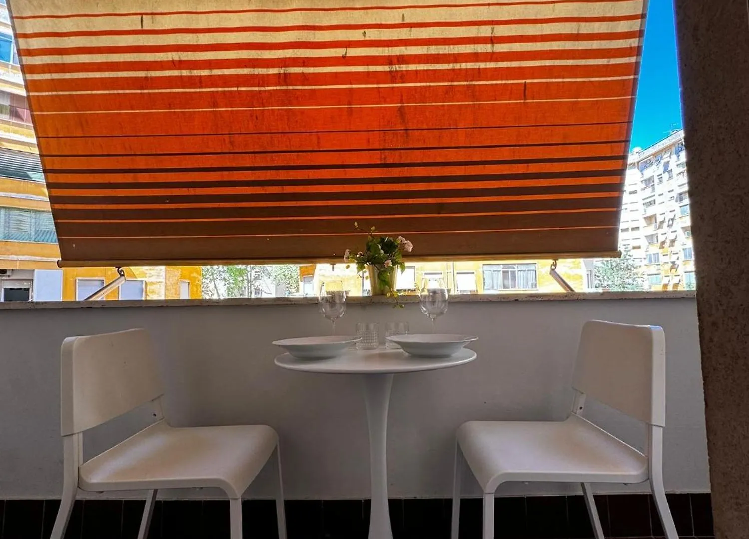 Demetra Apartment - 30M From Metro A Lucio Sestio Italie