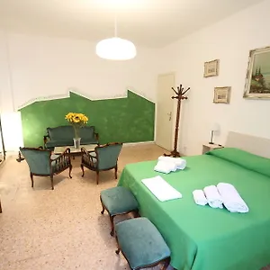 3* Guest house Next Stop Affittacamere Casilino
